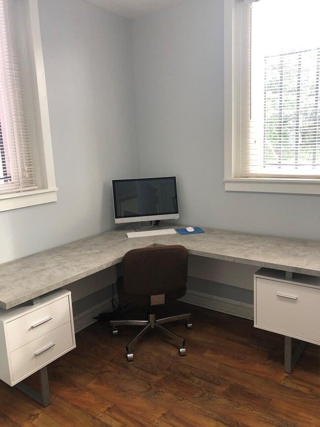 Building Photo - 25514 E Main St