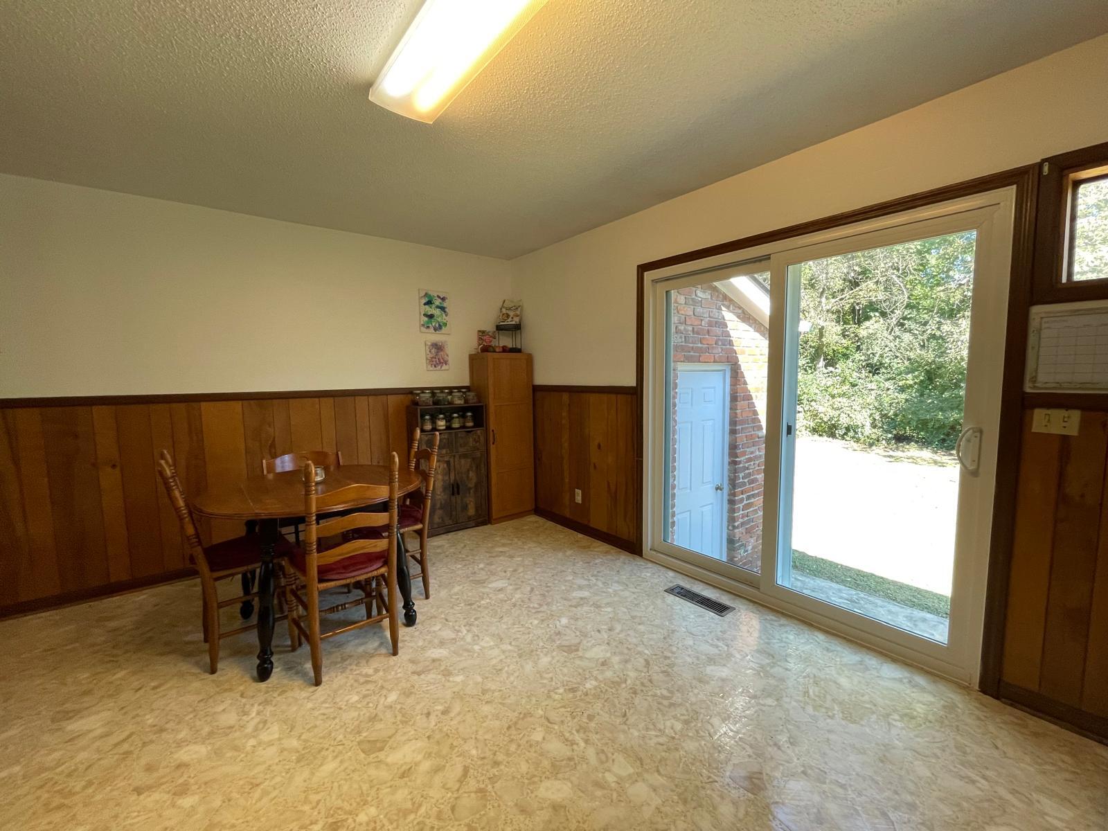 Kitchen - 963 Brynwood Dr
