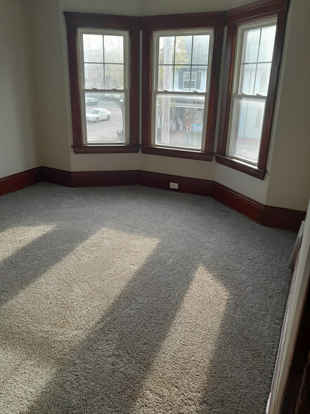 Master Bed - 1379 W 61st St