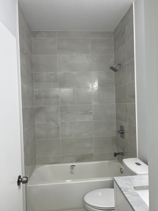Building Photo - 4914 White Mangrove Way E