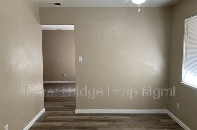 Building Photo - 6004 Bourbon Dr