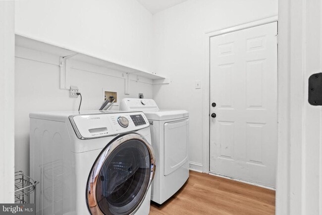 Building Photo - 14216 Cervantes Ave