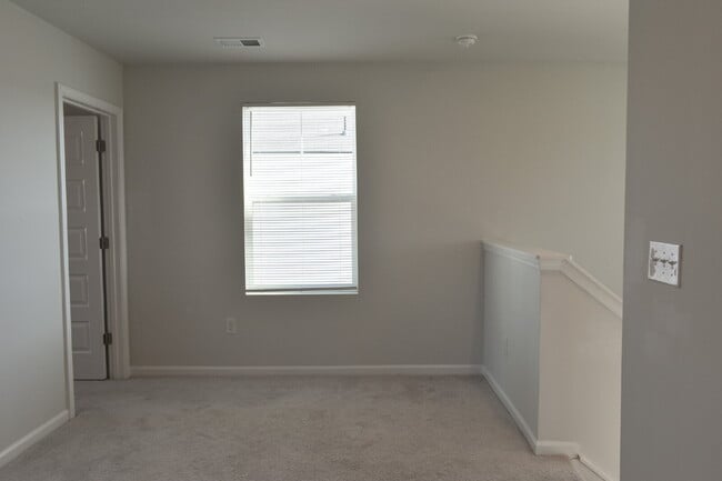 Building Photo - Coastal Living at its finest