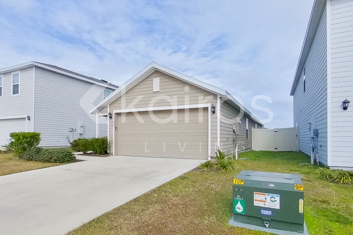 Building Photo - 4455 SW 85 Ln