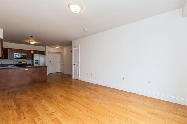 Building Photo - 125 43rd St
