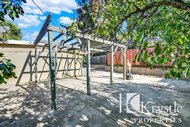 Building Photo - Updated Vallejo Home with Large Yard and 2-Car Garage