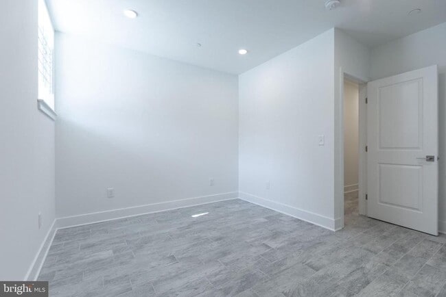 Building Photo - 505 W Norris St