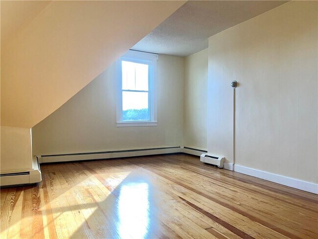 Building Photo - 90 Spring St