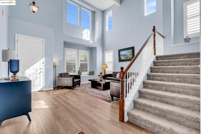 Building Photo - 1361 Tiffany Dr