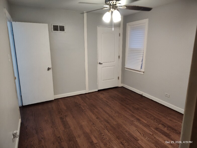 Building Photo - 8242 Kilpatrick Ave