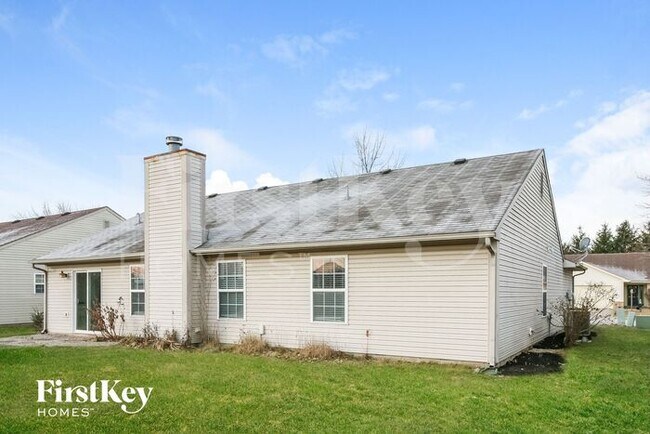 Building Photo - 429 E Pine Ridge Dr