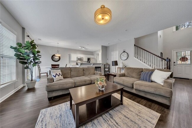 Building Photo - 254 Regent Square