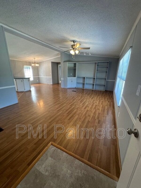 Building Photo - 760 Murray Lindler Rd