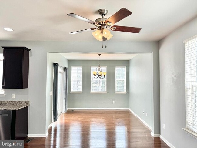 Building Photo - 7 Coulter Ln