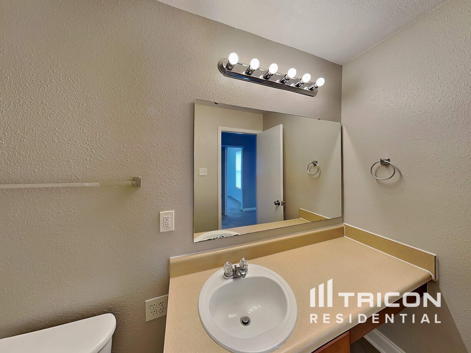 Building Photo - 3935 Kellybrook Dr