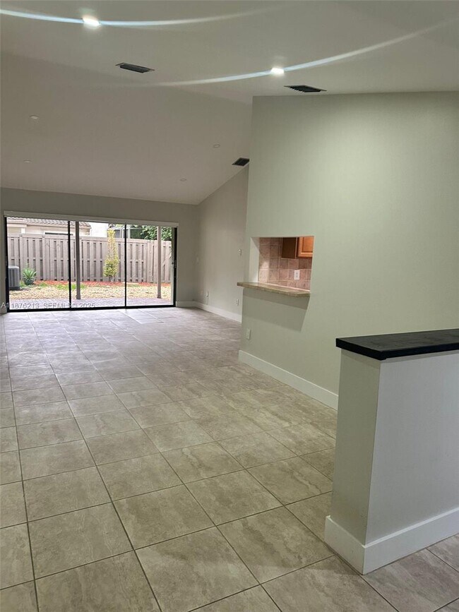 Building Photo - 8563 SW 115th Ct