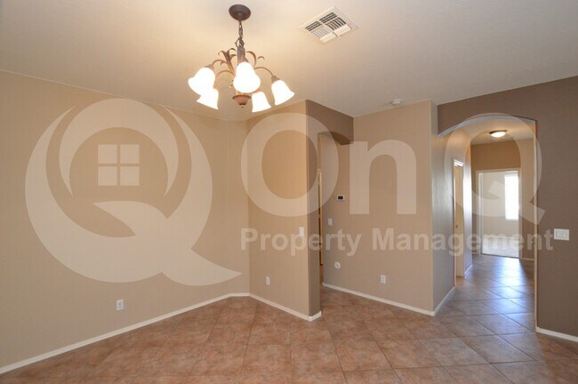 Building Photo - 3371 E Canary Way