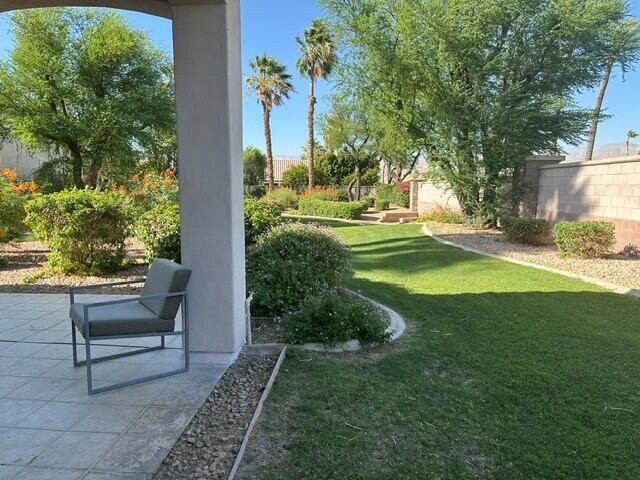 Building Photo - 37624 Breeze Way