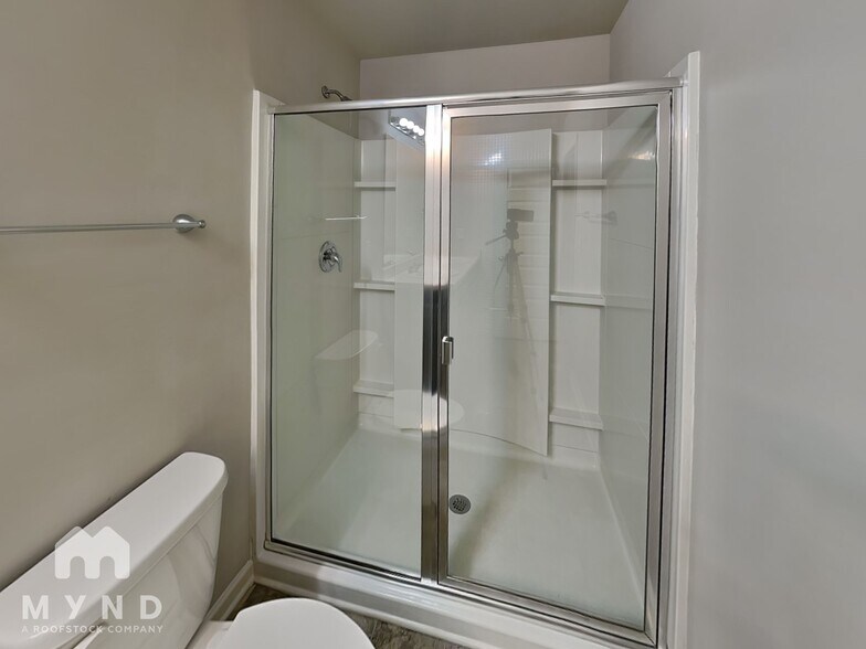 Building Photo - 2650 Parrish Ct