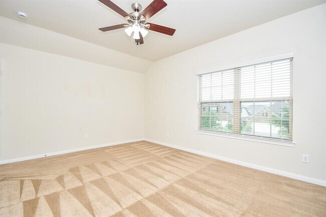 Building Photo - 30217 Live Oak Way