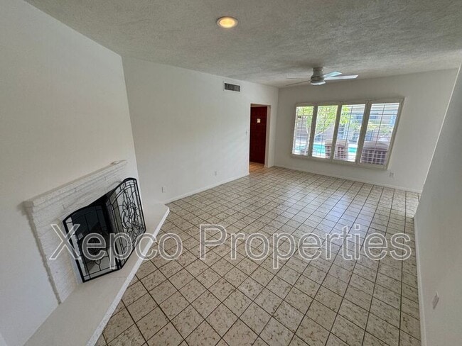 Building Photo - 430 Avenida Ortega