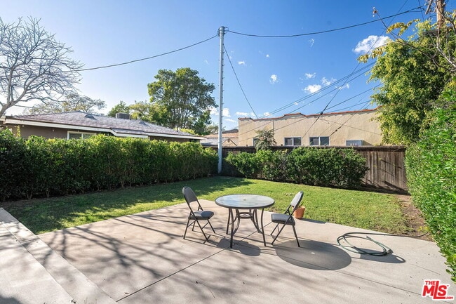 Building Photo - 10833 Tabor St