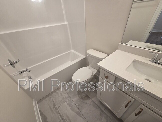 Building Photo - 1345 Rebecca Johns Dr