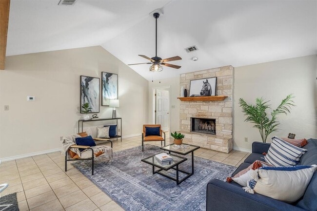 Building Photo - 27 Deer Ridge Rd