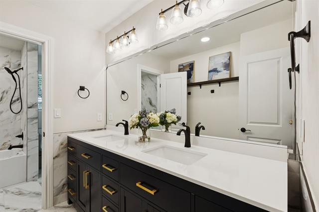 Building Photo - 7408 Golf Club Dr