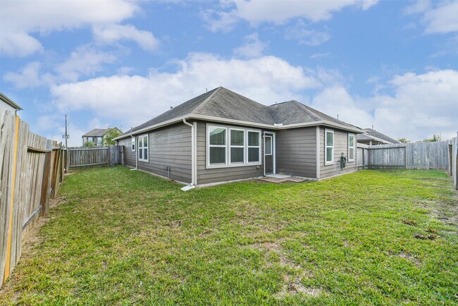 Building Photo - 2630 Zephyr Ln