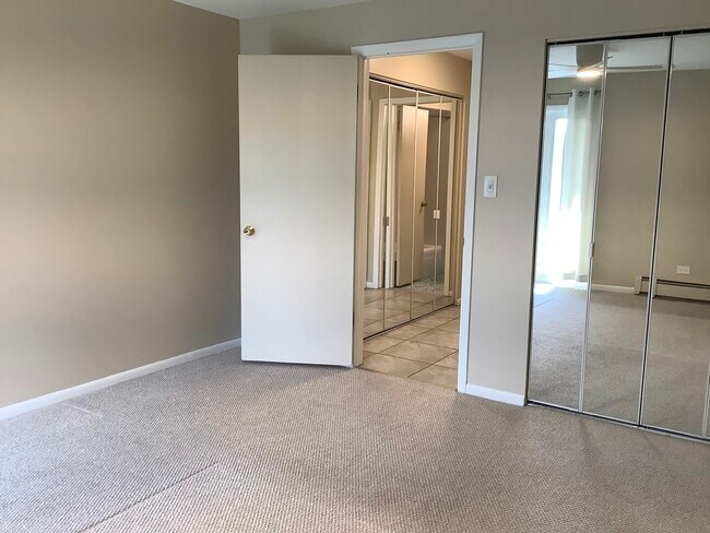 Building Photo - 10408 Menard Ave