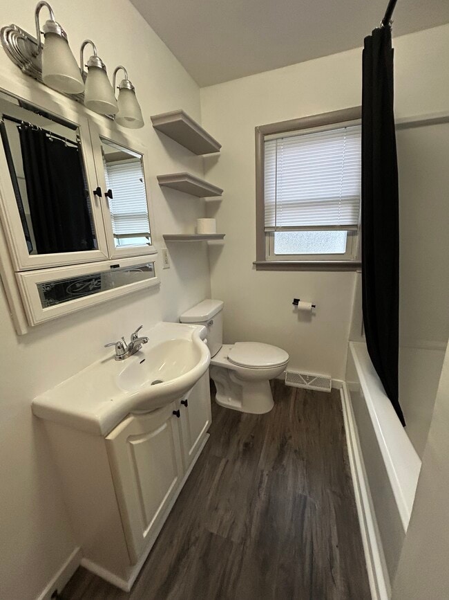 Building Photo - 938 Allen Rd