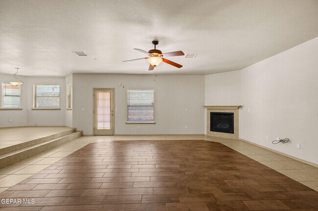 Building Photo - 6121 Byron St