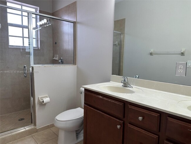Building Photo - 9232 SW 170th Ave