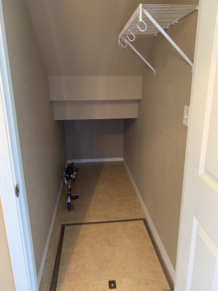 Building Photo - 7617 Tabernash Dr