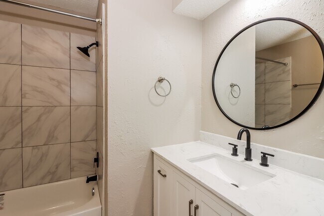 Building Photo - 2714 Ashford Trail Dr