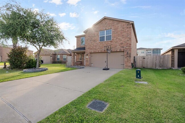 Building Photo - 2913 Seacrest Ln