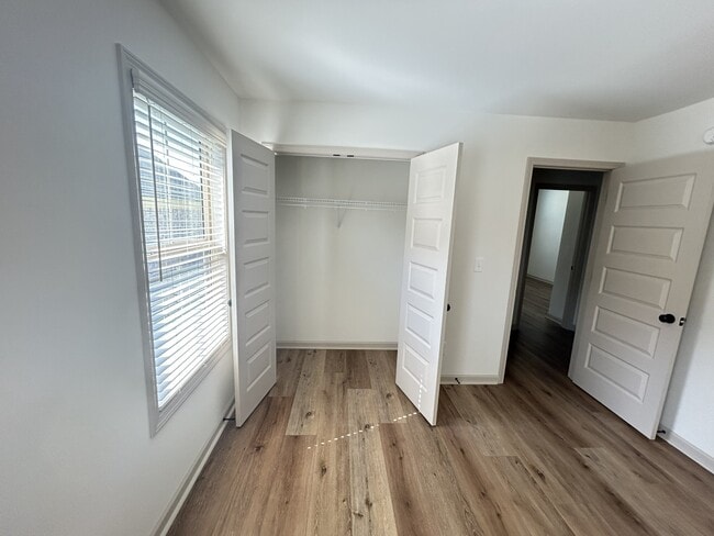 Building Photo - 9508 Dakota Dr