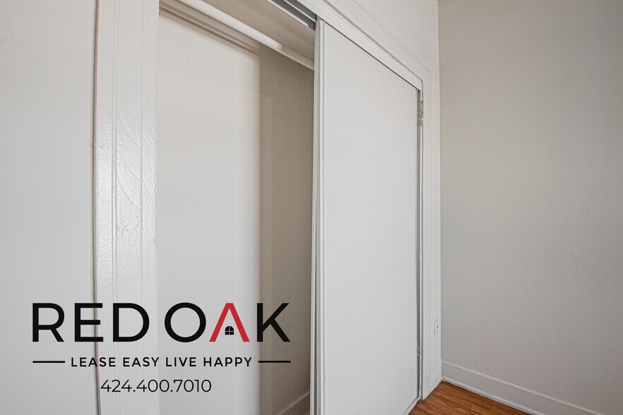 Building Photo - 443 S Catalina St