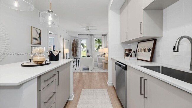 Building Photo - 4350 Peregrine Way