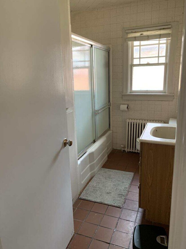 Building Photo - 543 South
