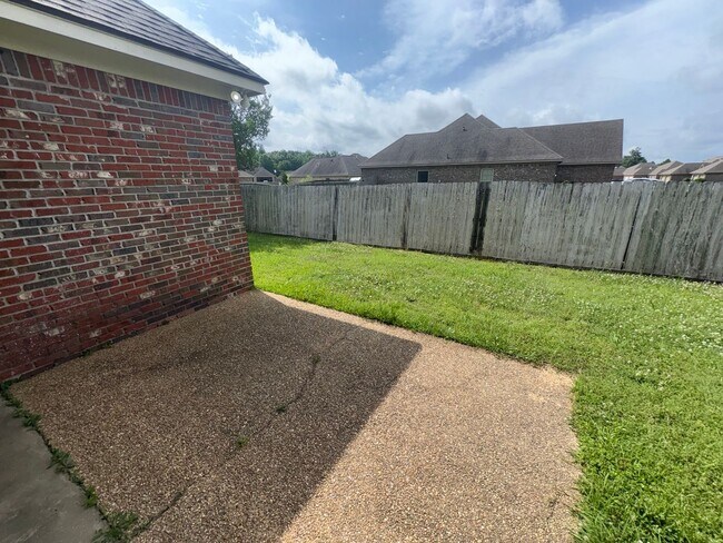 Building Photo - For Rent in Brandon School District!