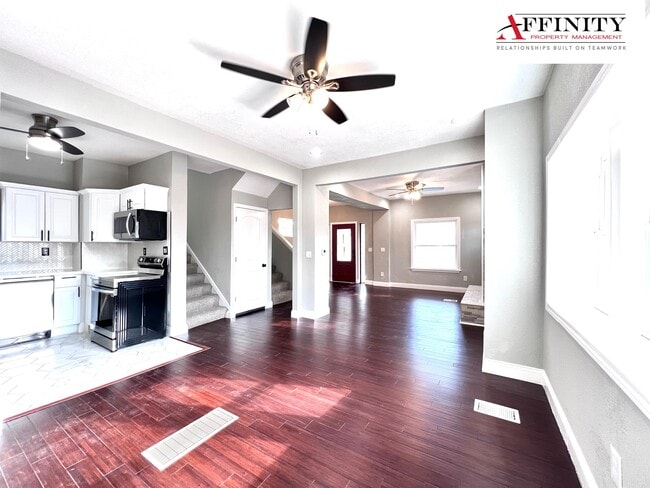 Building Photo - 3606 S Benton Ave