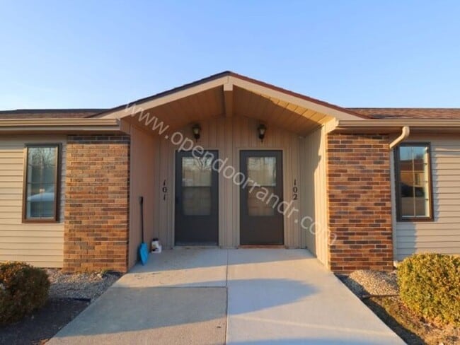 Primary Photo - 1000 Old Brick Rd