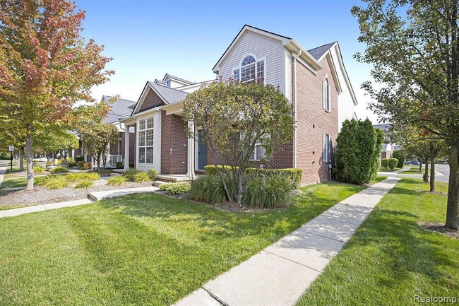 Building Photo - 24204 Alexa Dr