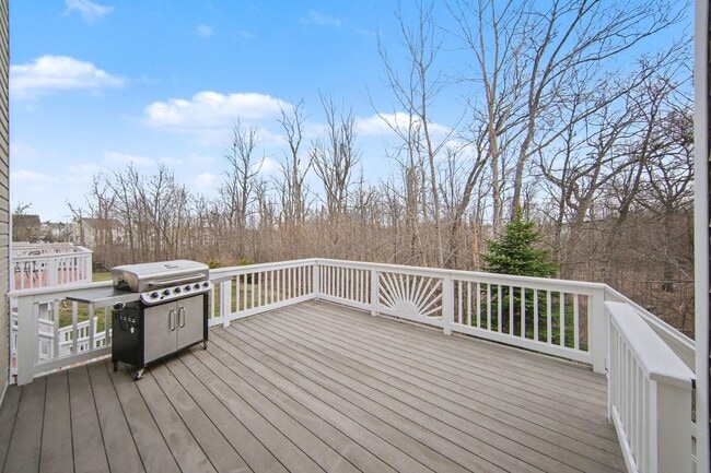 Building Photo - 1495 Chapleau Dr