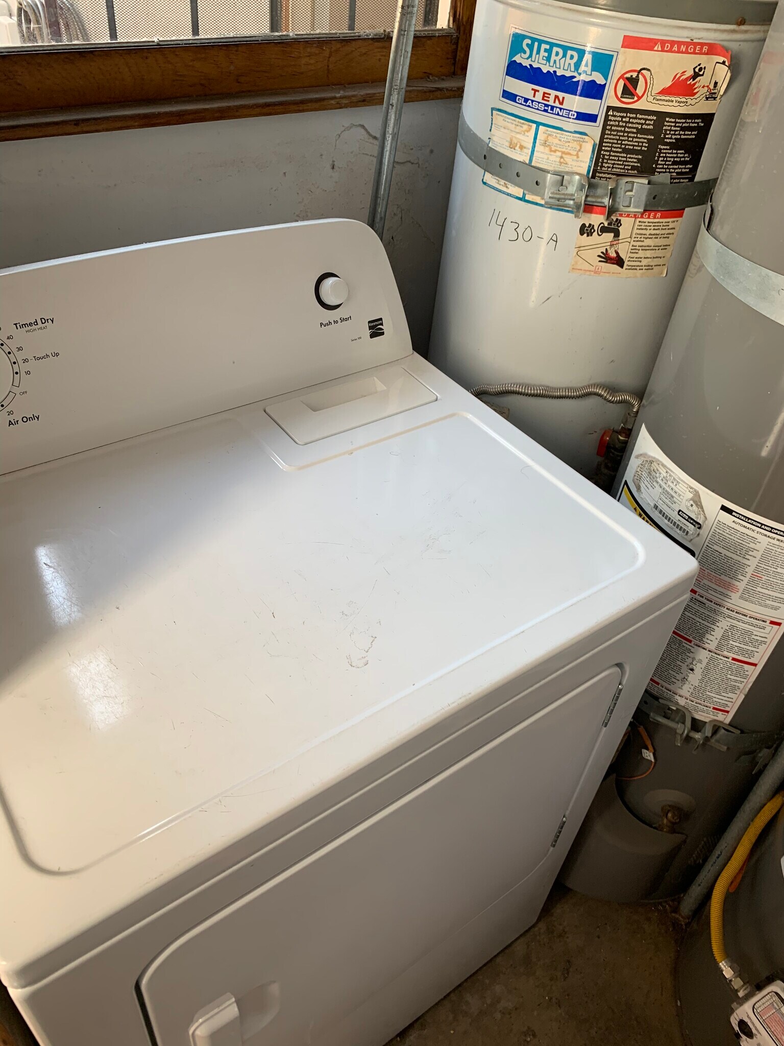 Building Photo - 1430 Manhattan Beach Blvd