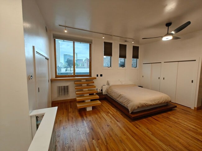 Building Photo - BEAUTIFUL 3BD/3BTH single family home for rent!