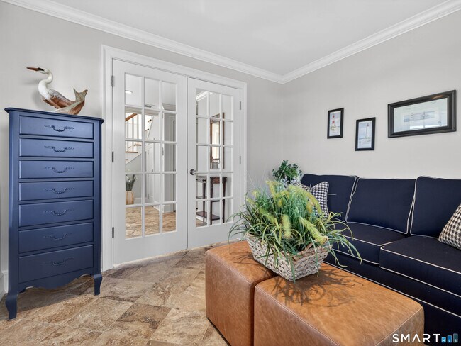 Building Photo - 505 Seaside Ave