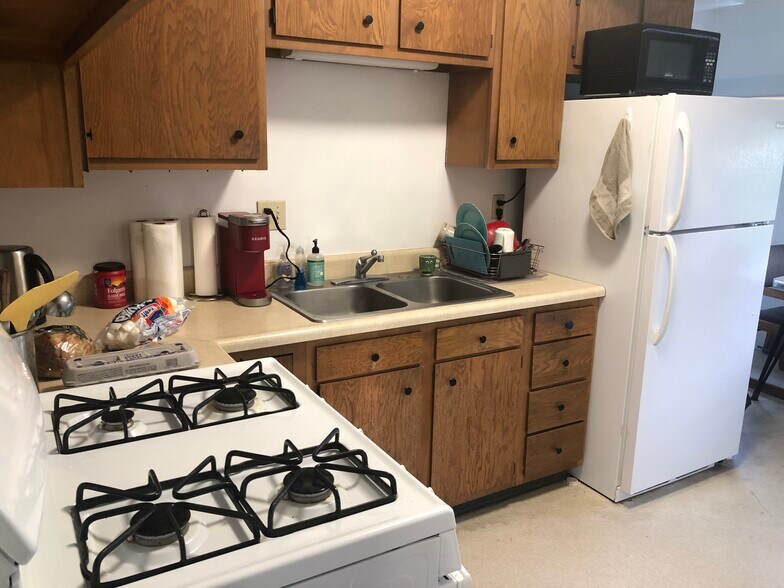 Kitchen view 1 - 210 Delaware Ave